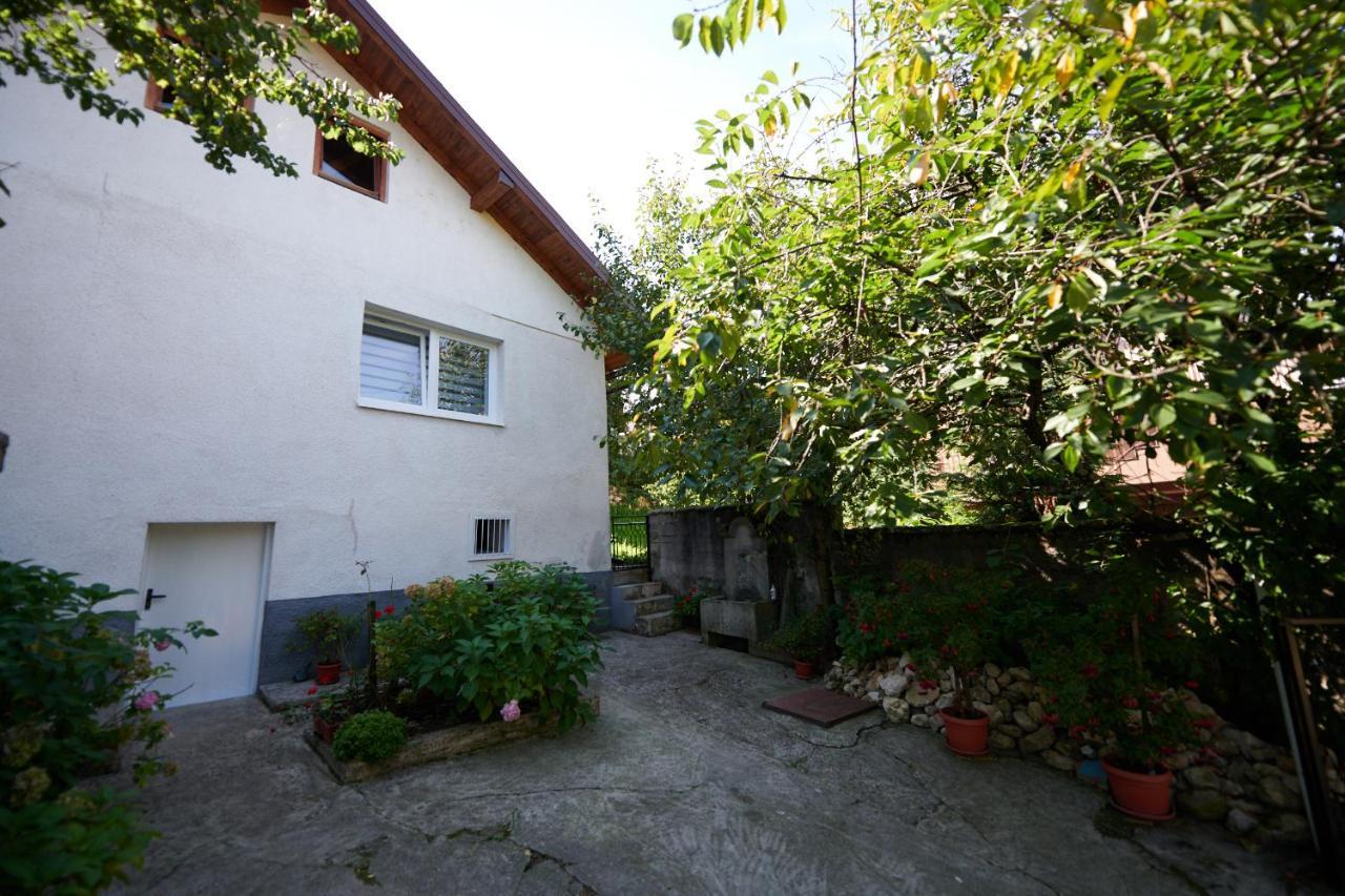 Lovely House Apartment Sarajevo Exterior photo